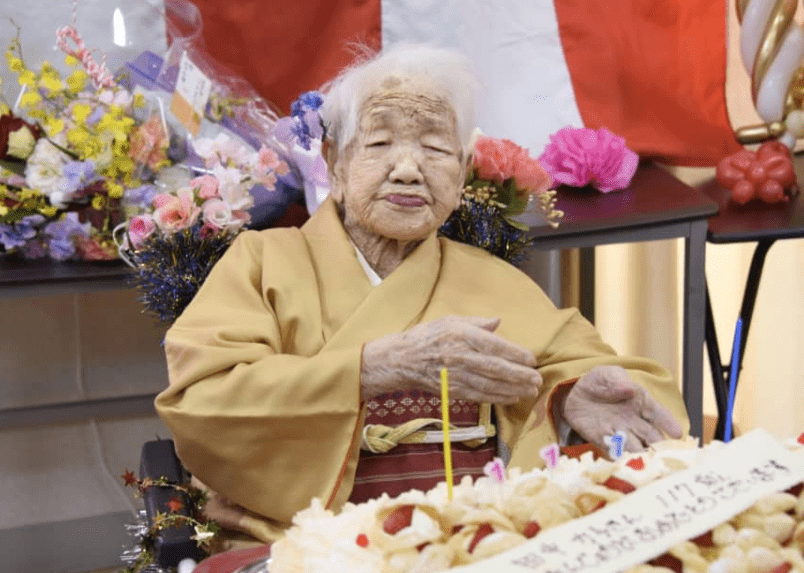 Pessoa mais velha do mundo faz 117 anos no Japão
