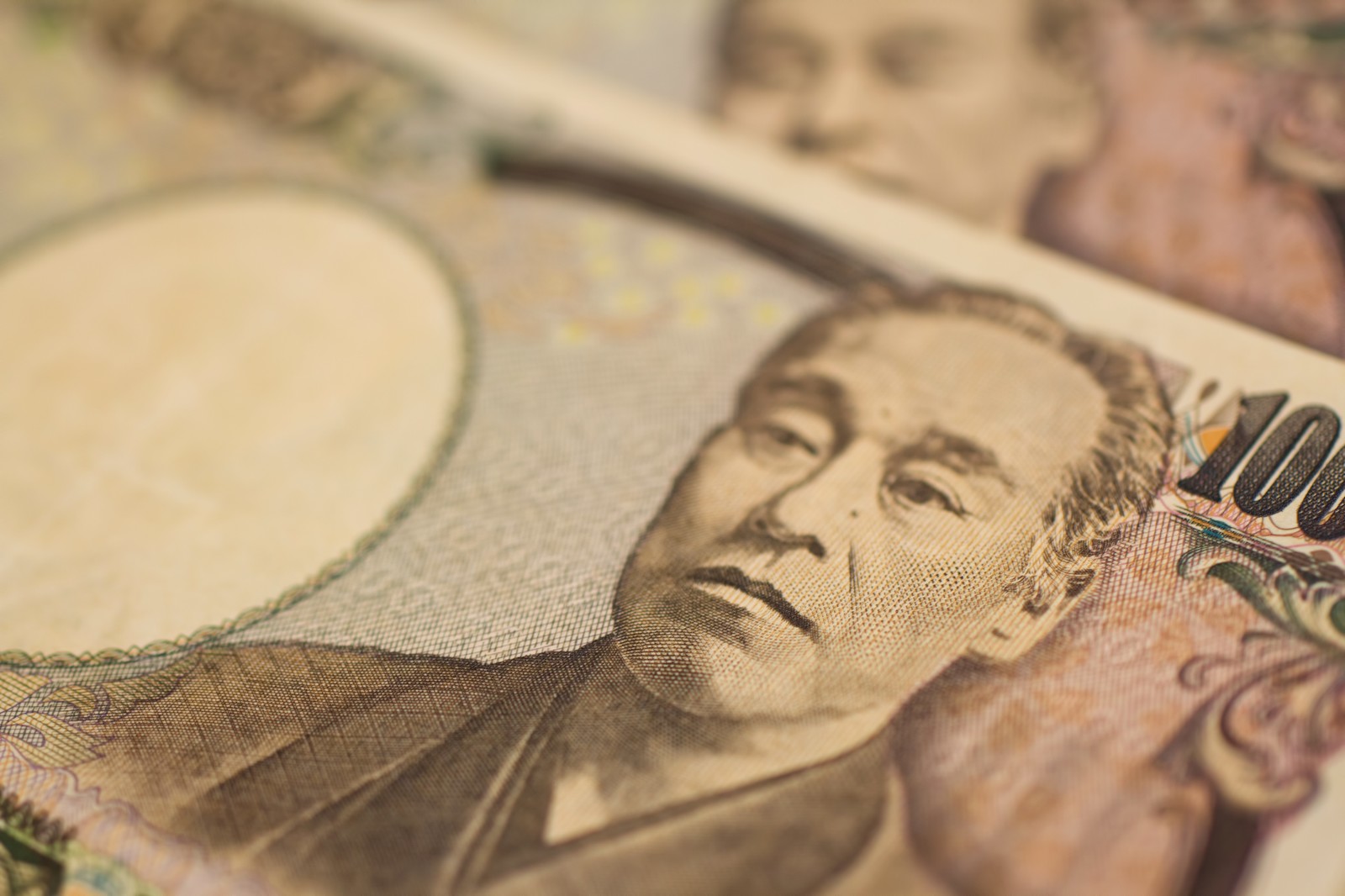 Governo fornecerá 300.000 ienes em dinheiro para cada família necessitada no Japão