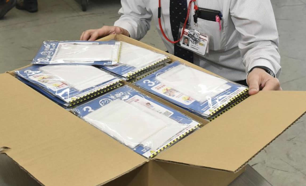 Começam as entregas das máscaras fornecidas pelo governo japonês
