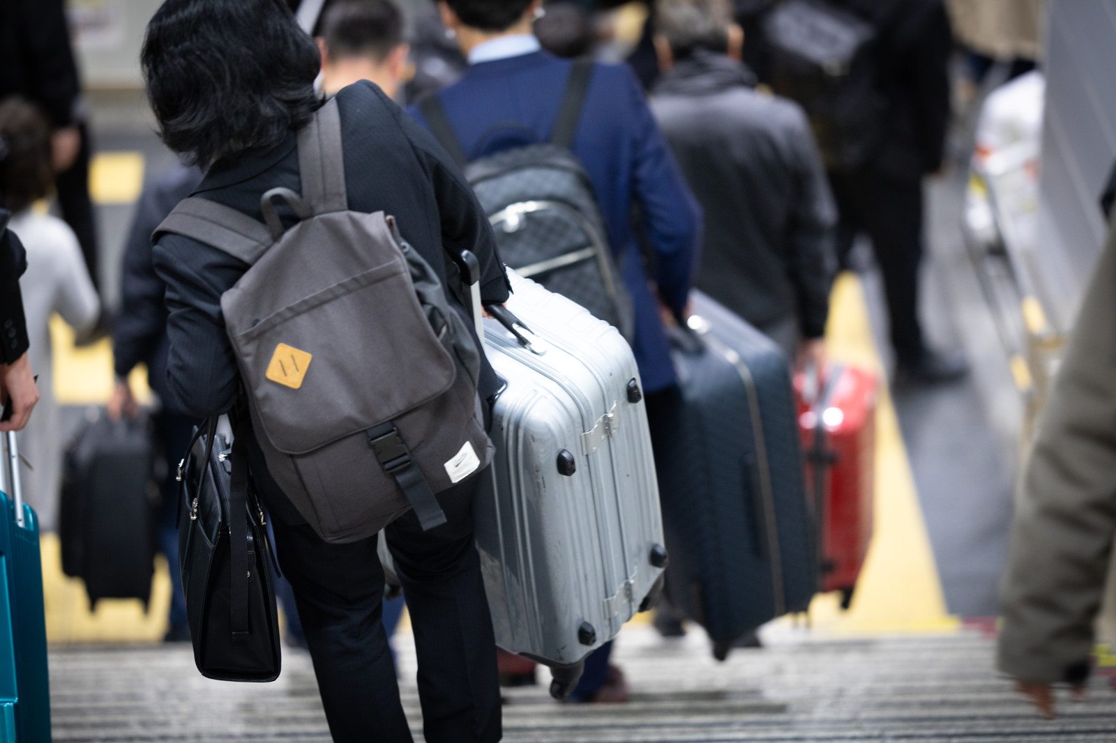 Abe pede para população evitar viagens no Golden Week