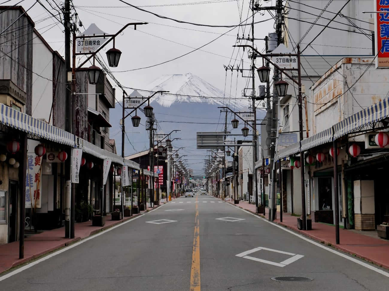 Monte Fuji manterá o fechamento de suas trilhas