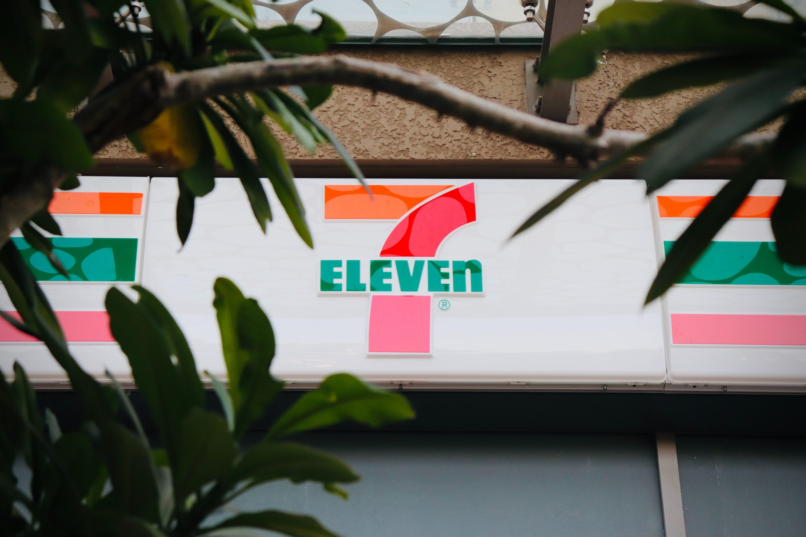 Seven-Eleven Japan começa a vender seguro de vida
