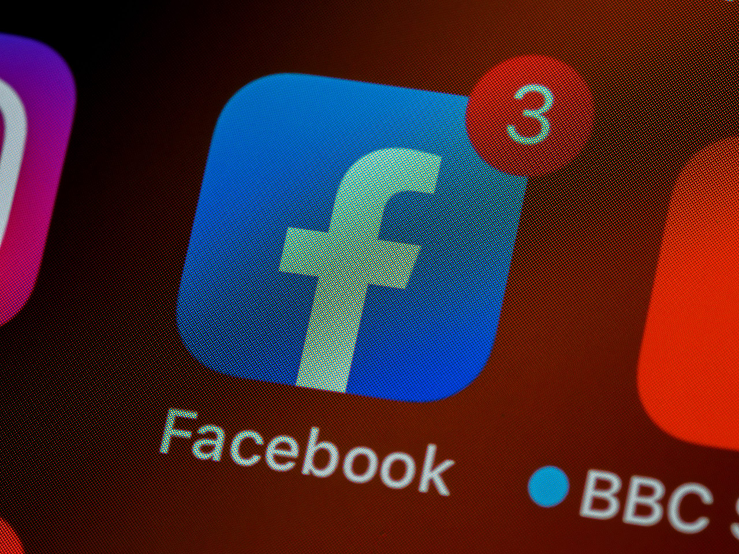 Five Eyes e Japão pedem abertura do Facebook para monitorar crimes