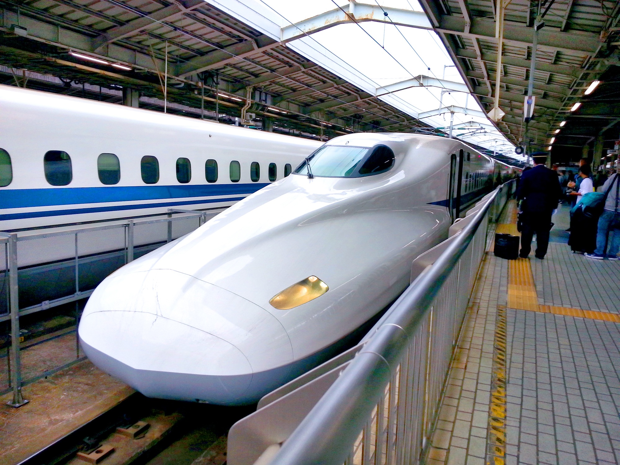 Passageiros de trem caíram 68% em recorde de baixa durante as férias de ano novo no Japão