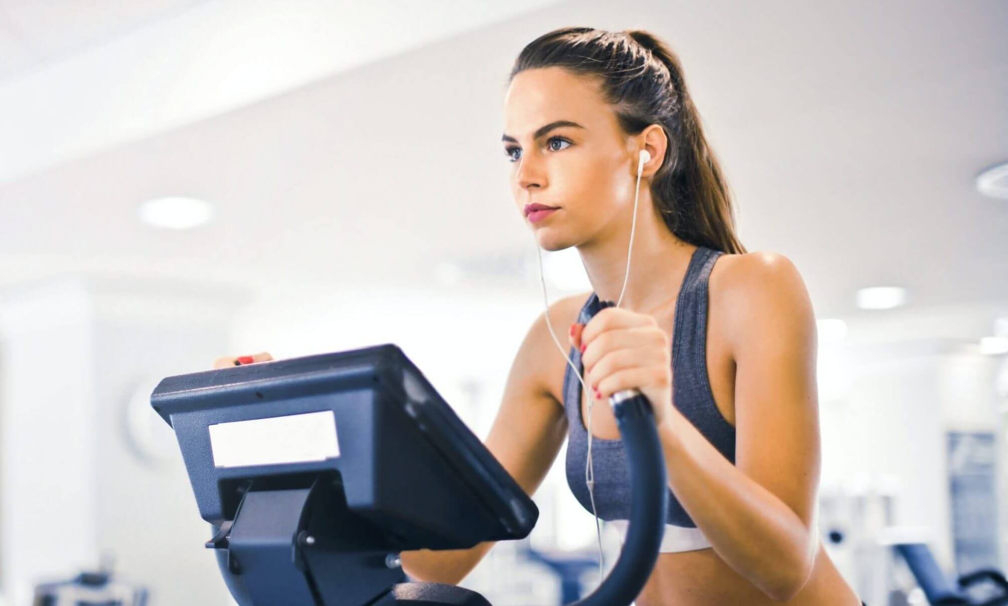 O exercício aeróbico ou treinamento muscular: O que fazer primeiro?