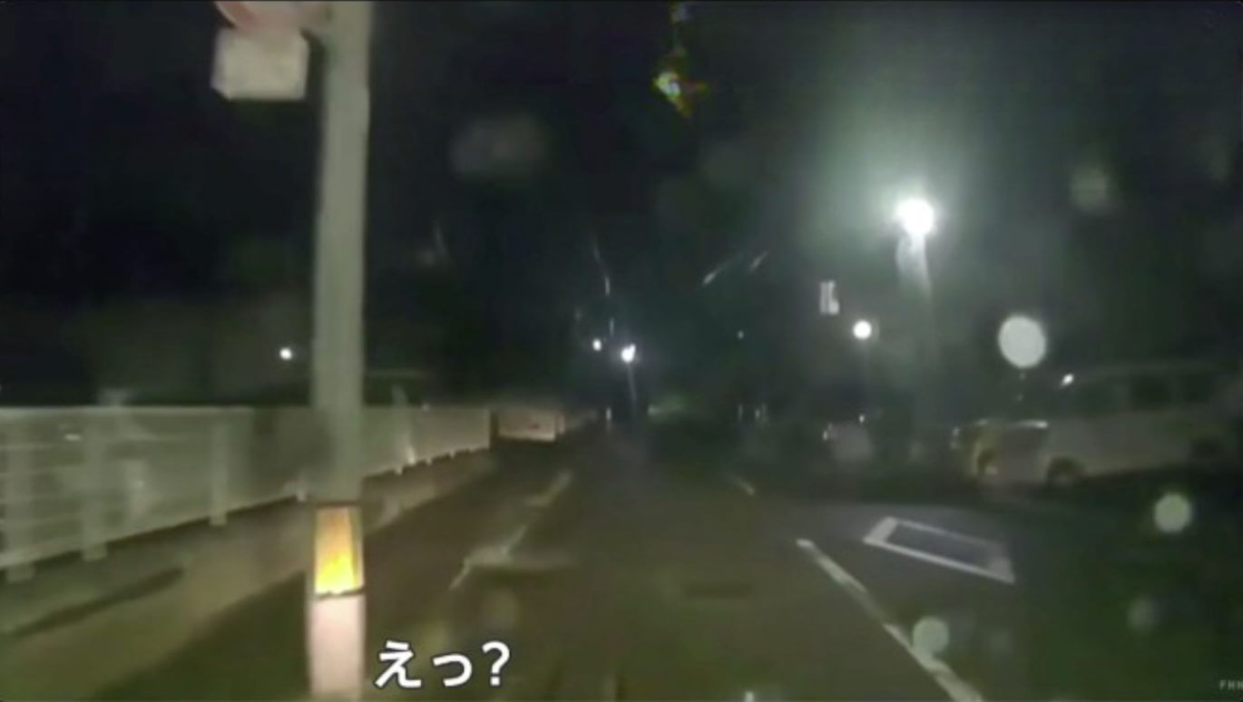 Vídeo de acidente com capotamento, sem explicação, é flagrado no Japão 