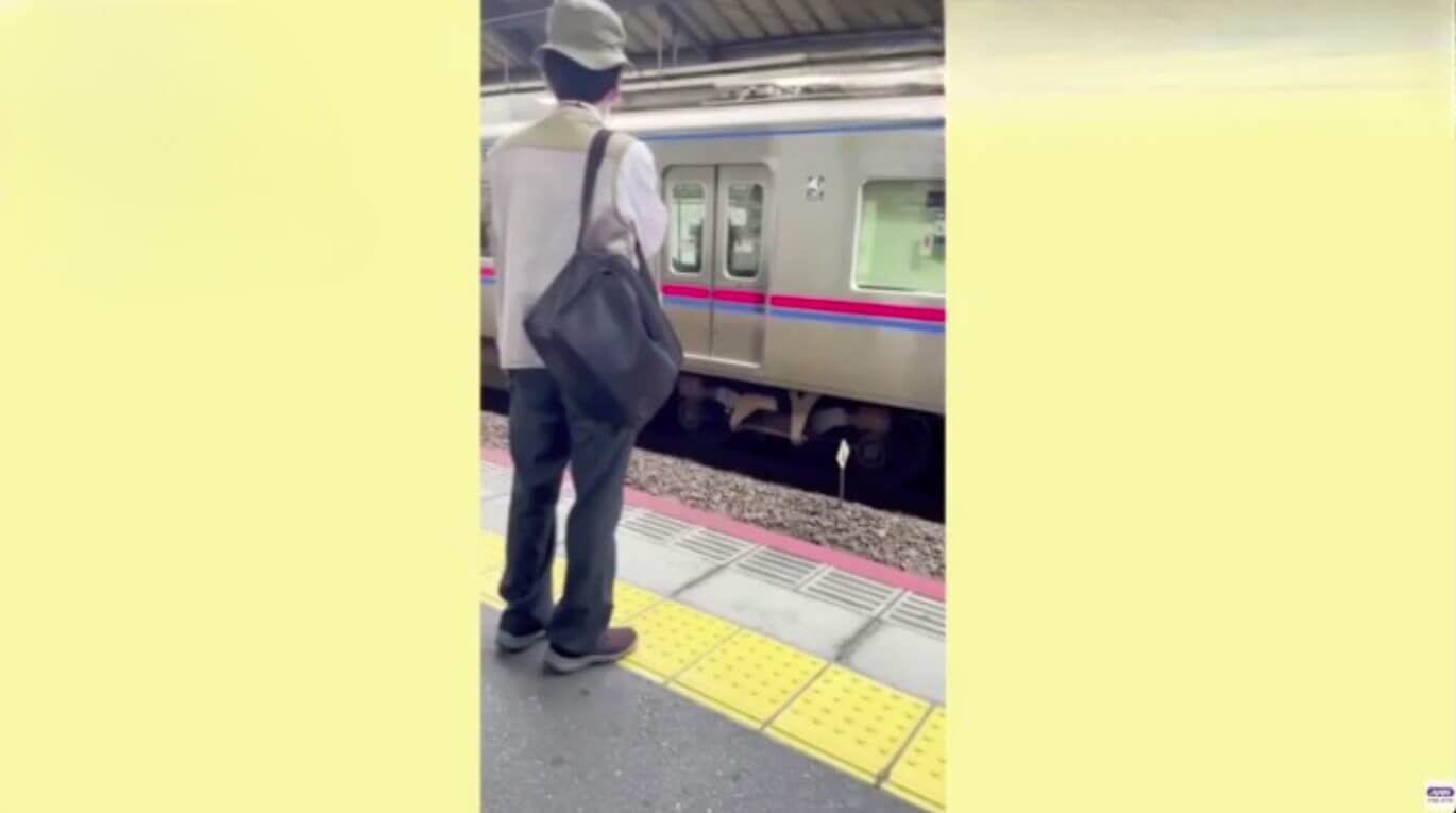 Linha de trem para por 10 minutos, por um motivo inusitado