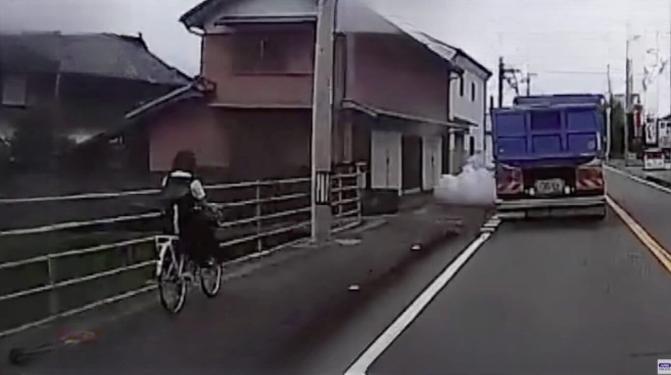 Vídeo impressionante de pneu de caminhão explodindo, reforça a necessidade de inspeções regulares