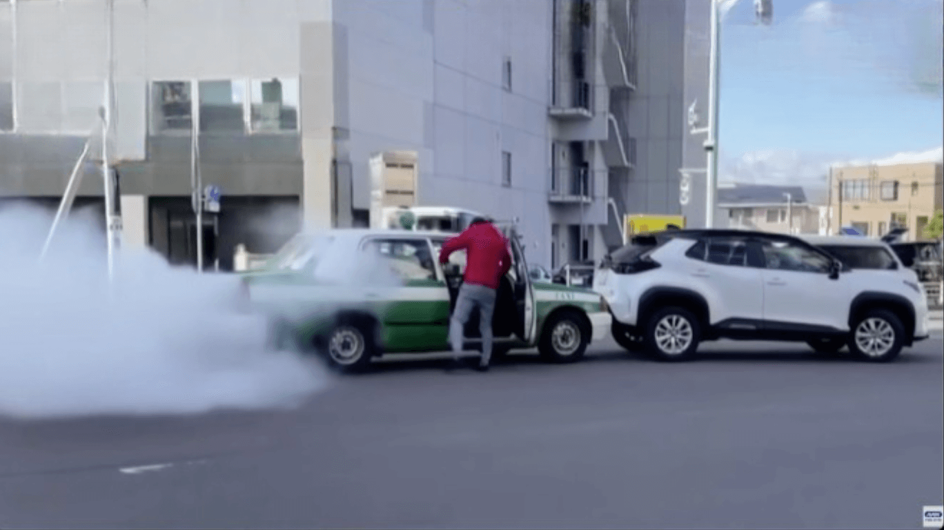 Taxista perde a consciência e se envolve em acidente no Japão 