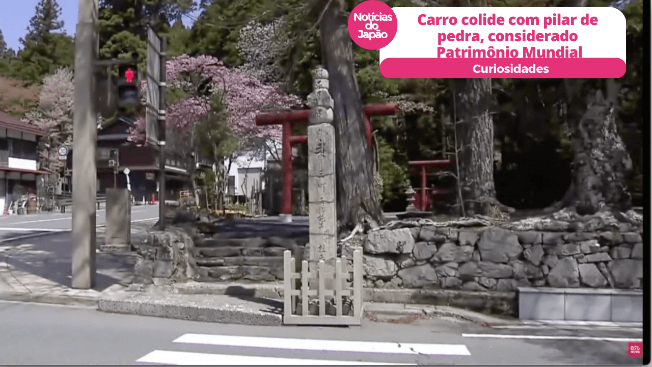 Carro colide com pilar de pedra, considerado Patrimônio Mundial no Japão