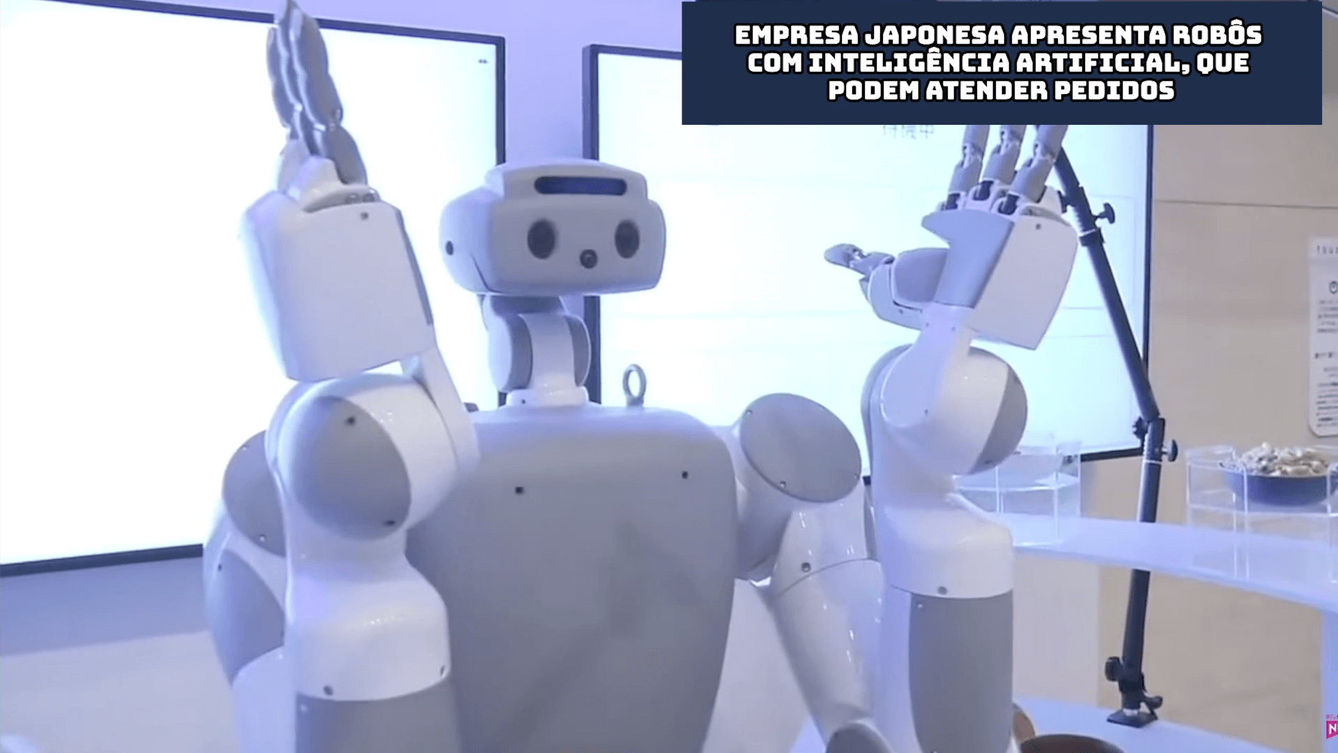 Empresa japonesa apresenta robôs com inteligência artificial, que podem atender pedidos